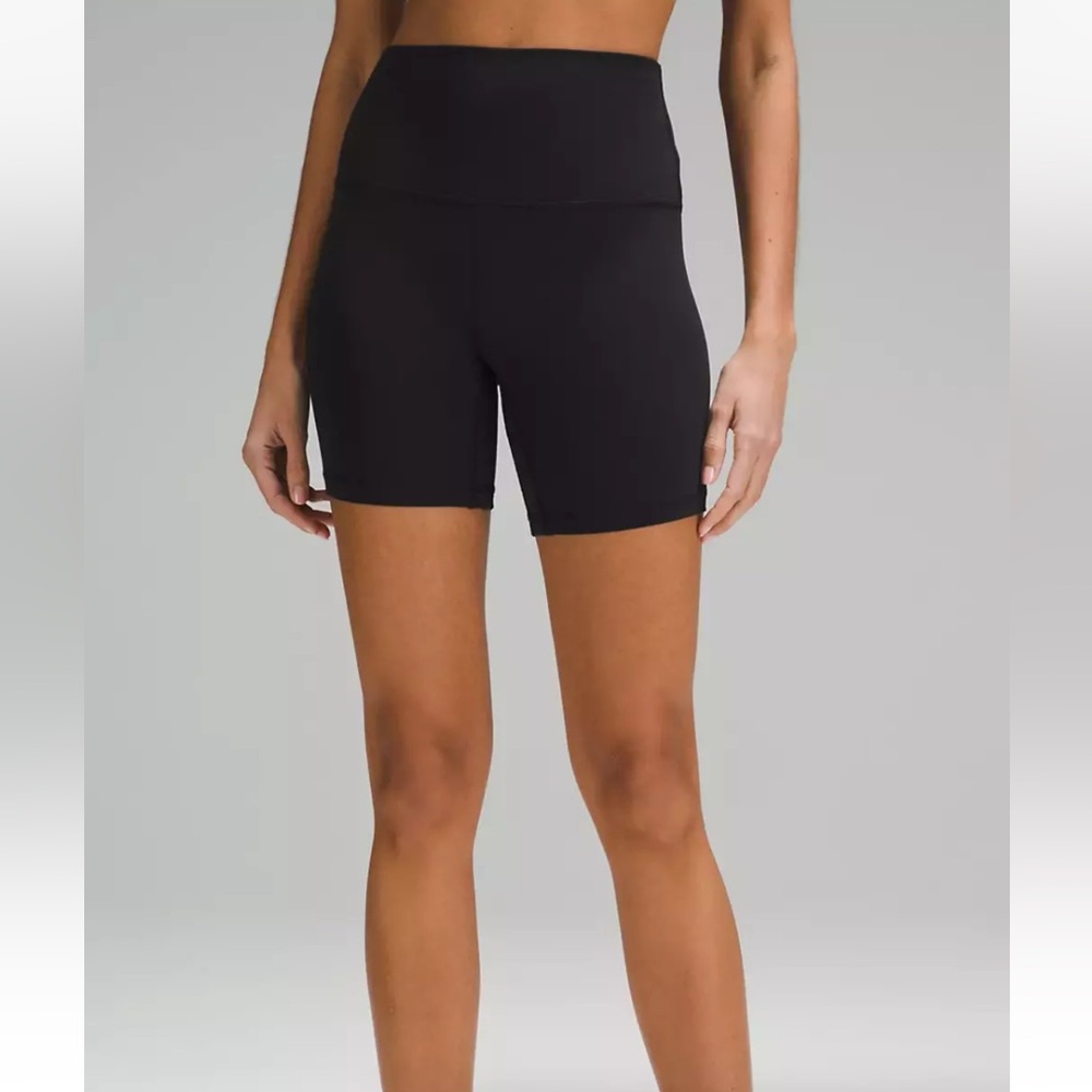 SOLD LULULEMON Black Align High Rise Biker Shorts 6” Inseam 2 NWOT